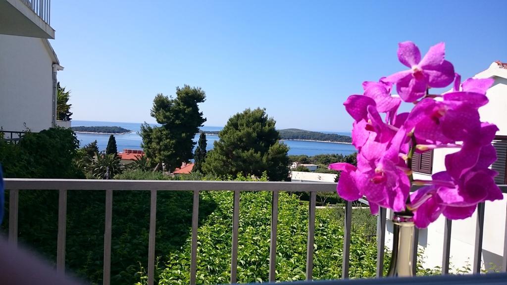 Apartments Mare Hvar Town Eksteriør bilde