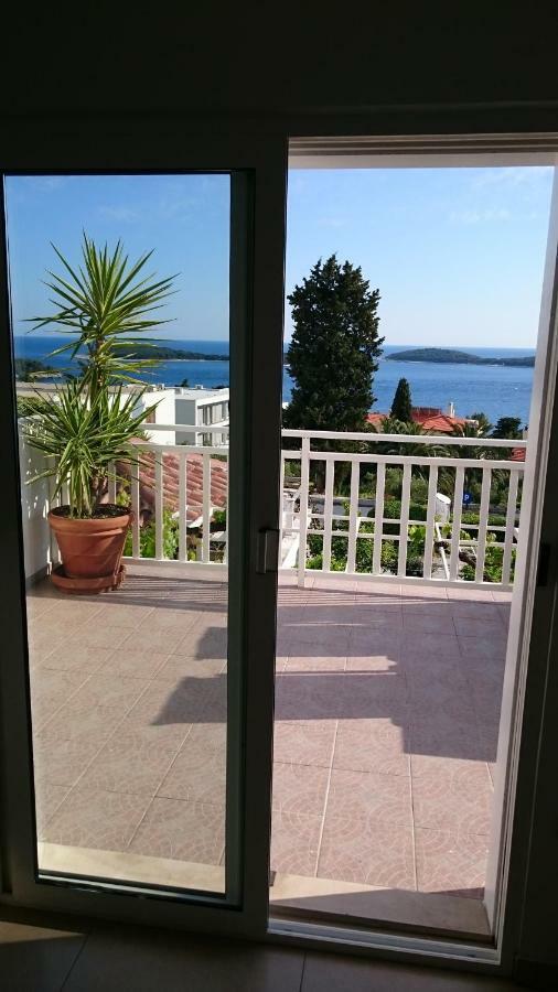 Apartments Mare Hvar Town Eksteriør bilde